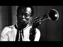 Laden und Abspielen von Videos im Galerie-Viewer, Miles Davis Quintet: In Your Own Sweet Way - Musiknoten Download

